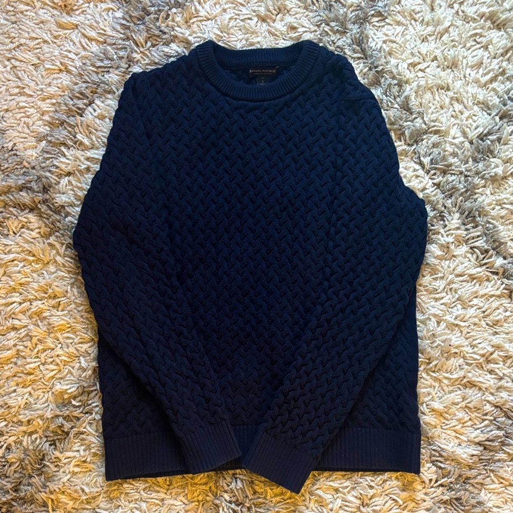 Banana Republic- Men's organic cotton sweater- size large/tall. Great condition!